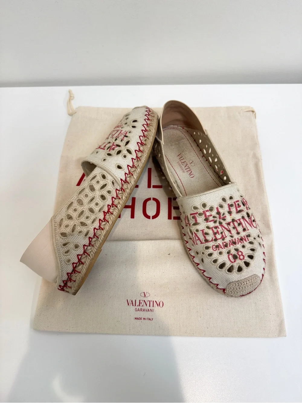 Valentino Garavani Atelier 08 Edition Espadrille Beige Red Trim Flats 39 Shoes